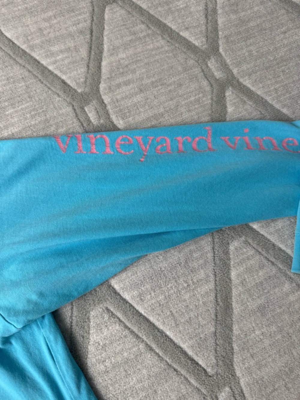 Vineyard Vines Turquoise Pink Whale logo long sleeve Tee Shrt Top SZ M